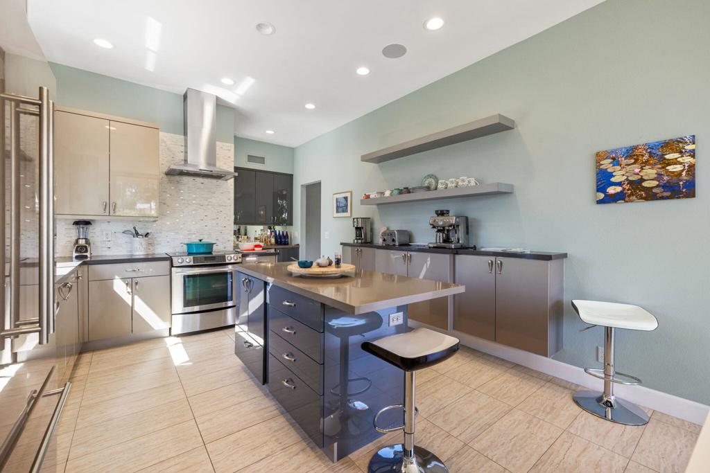 47432 Medina Drive W