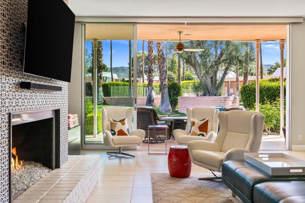 47432 Medina Drive W