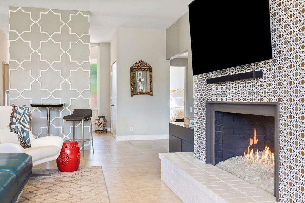 47432 Medina Drive W