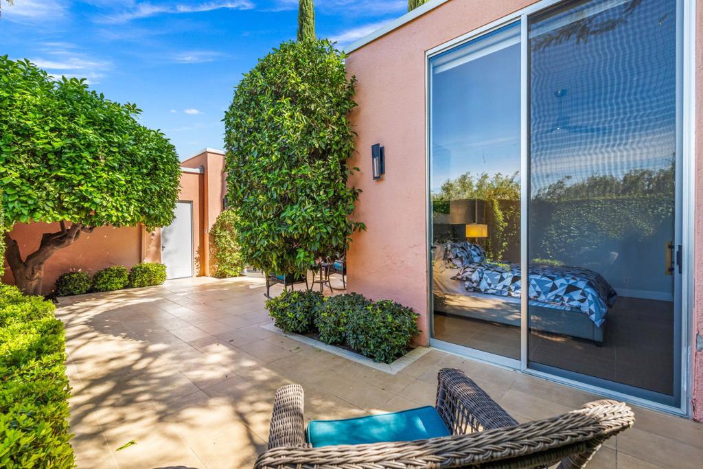 47432 Medina Drive W