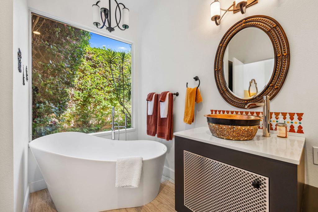 47432 Medina Drive W