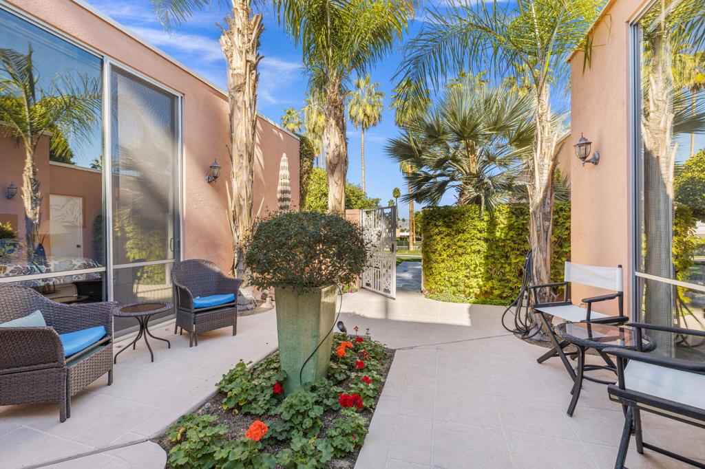 47115 El Menara Circle