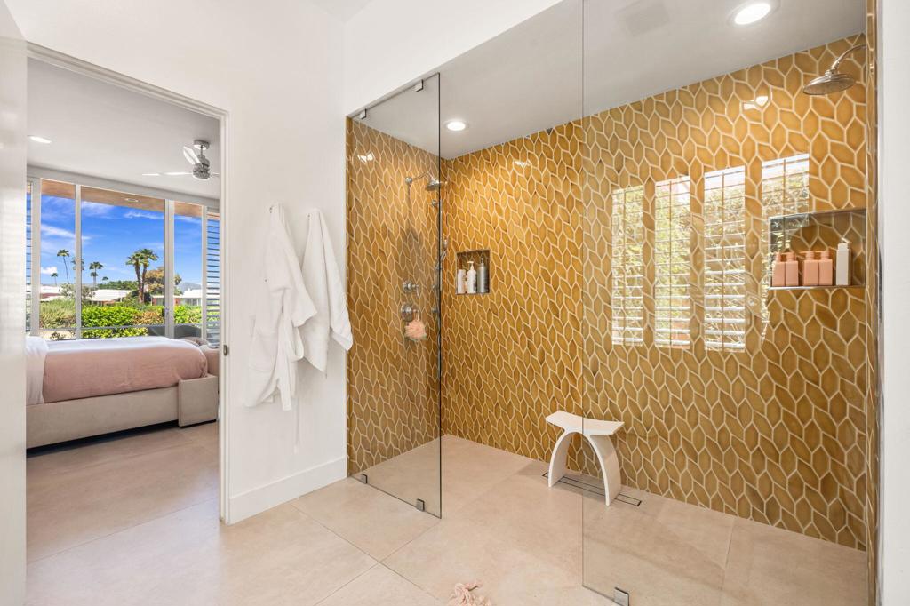 47171 El Agadir Circle