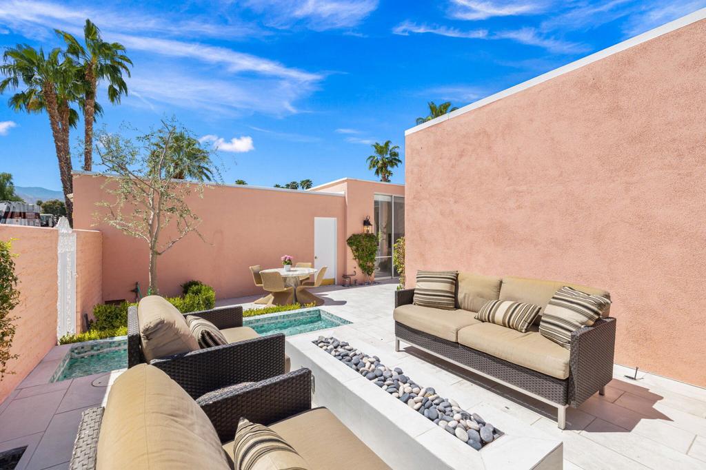 47171 El Agadir Circle