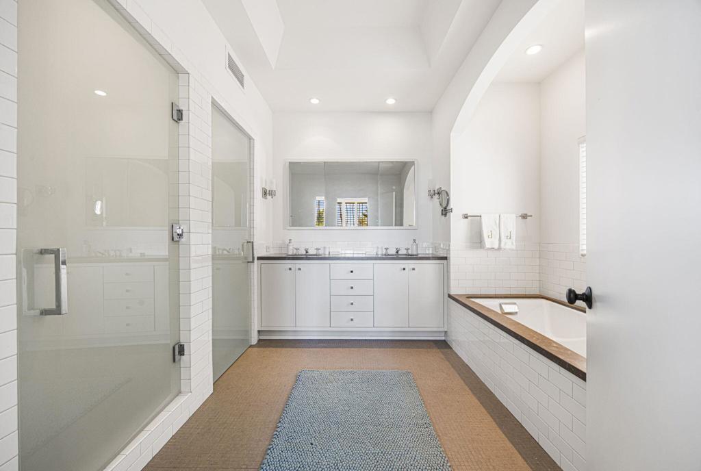 73576 Malabata Drive