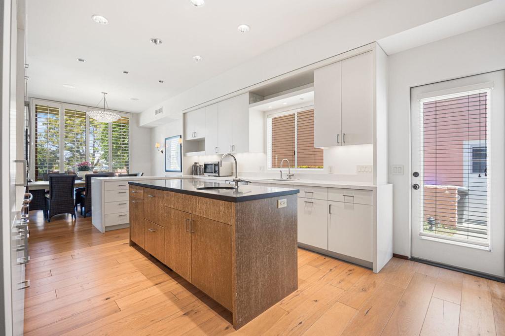 73576 Malabata Drive