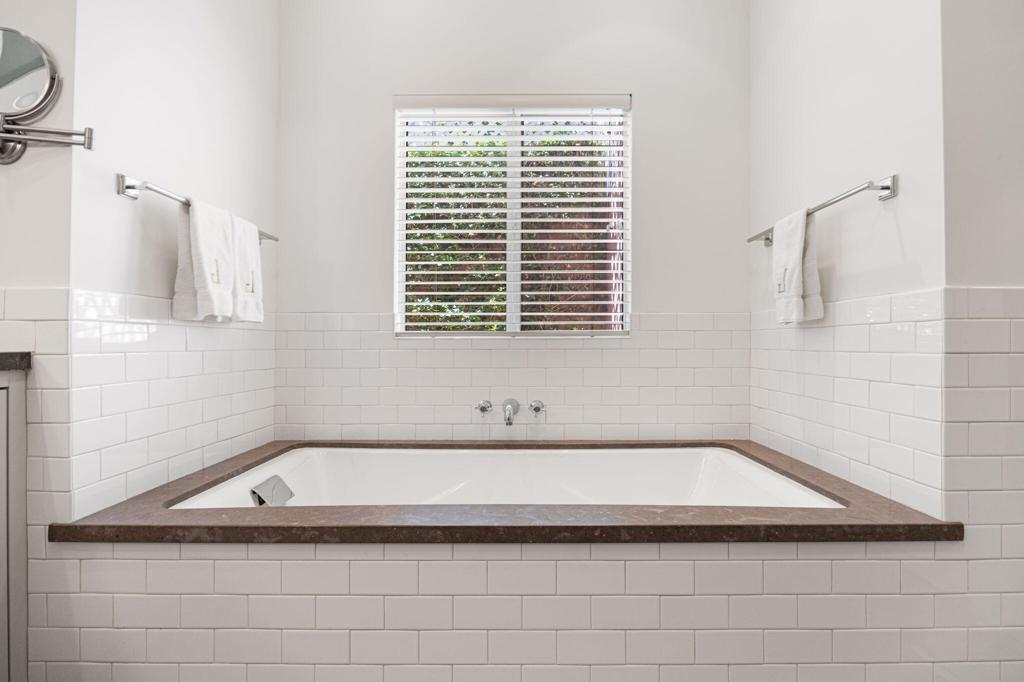 73576 Malabata Drive
