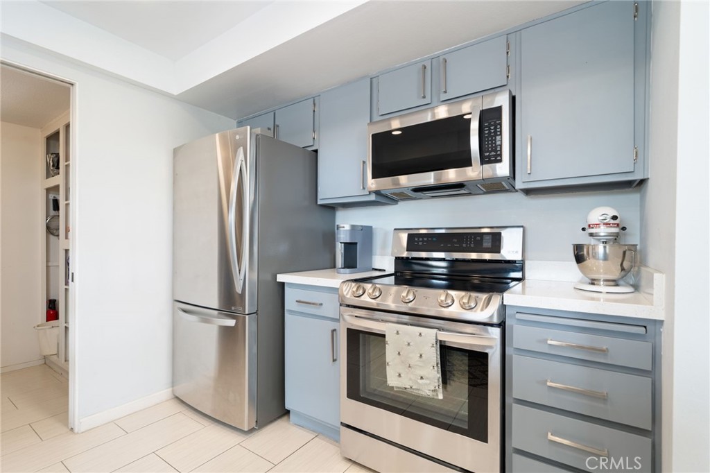 48915 Mariposa Drive