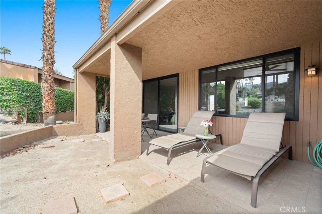 48915 Mariposa Drive