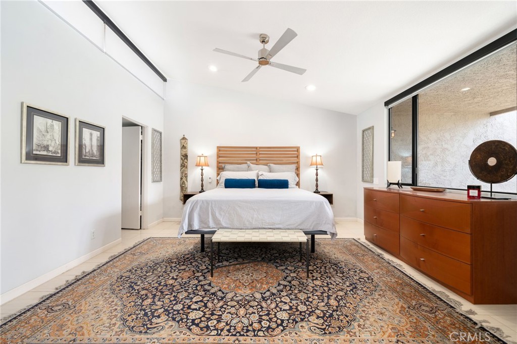 48915 Mariposa Drive