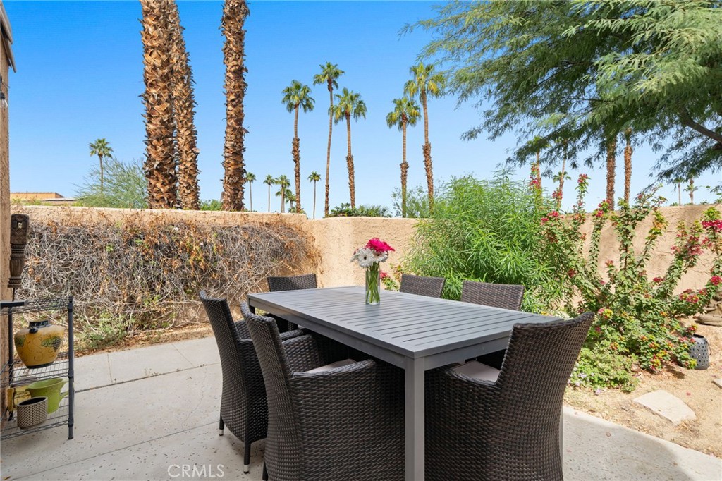 48915 Mariposa Drive