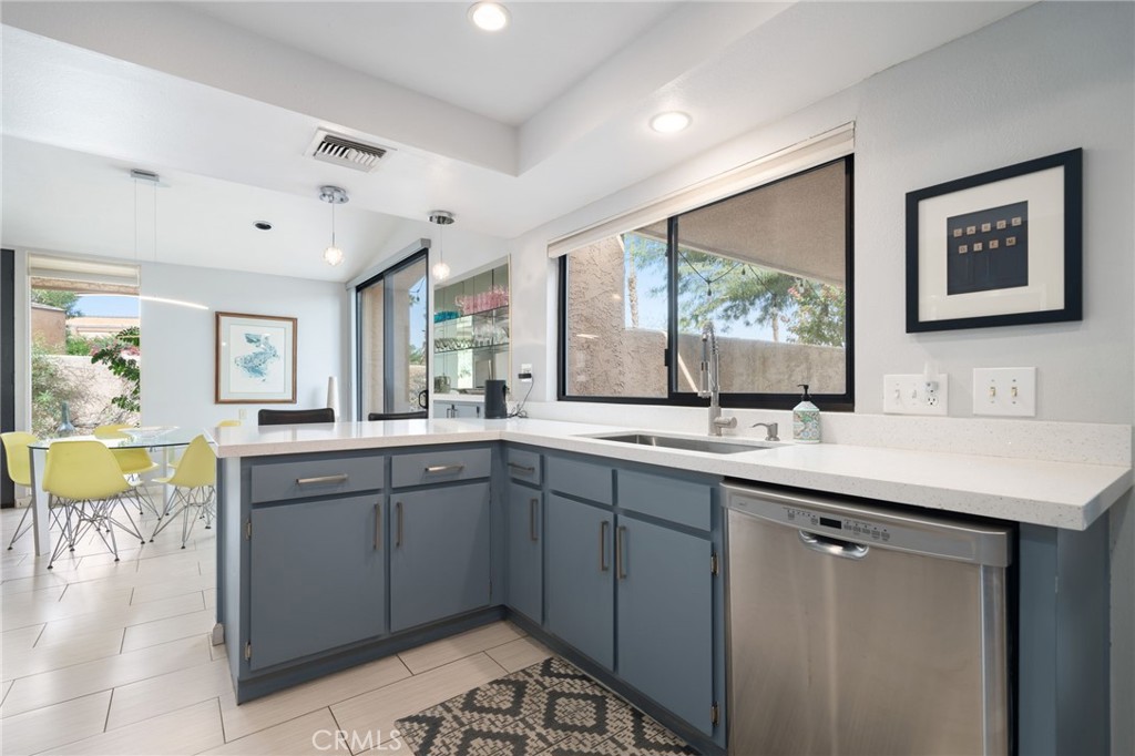 48915 Mariposa Drive