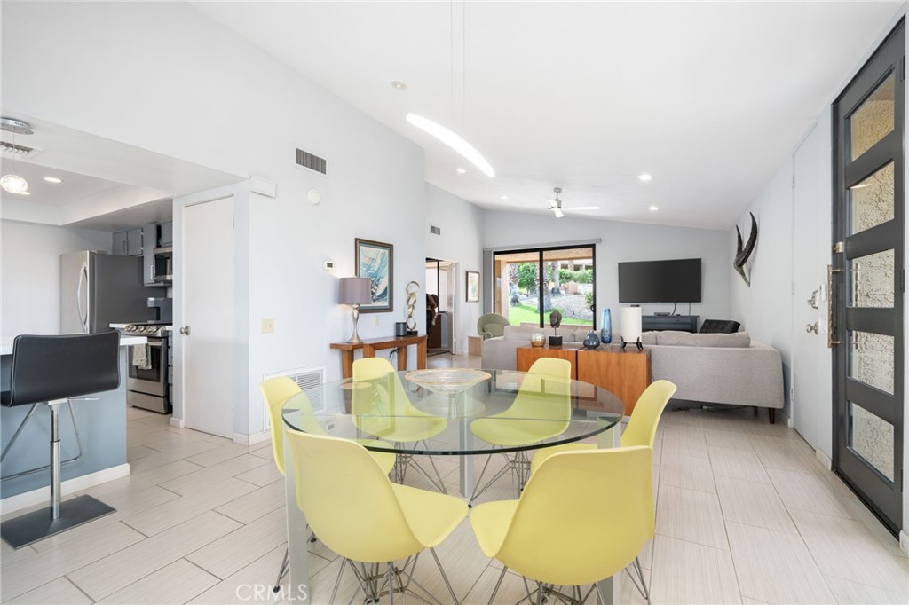 48915 Mariposa Drive