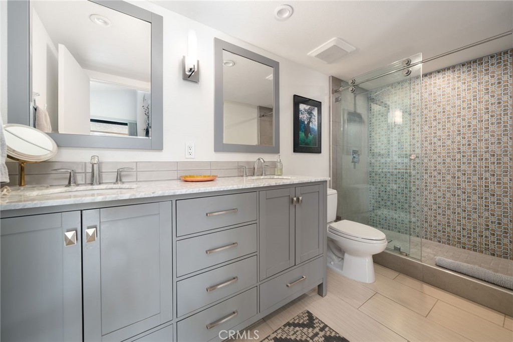 48915 Mariposa Drive