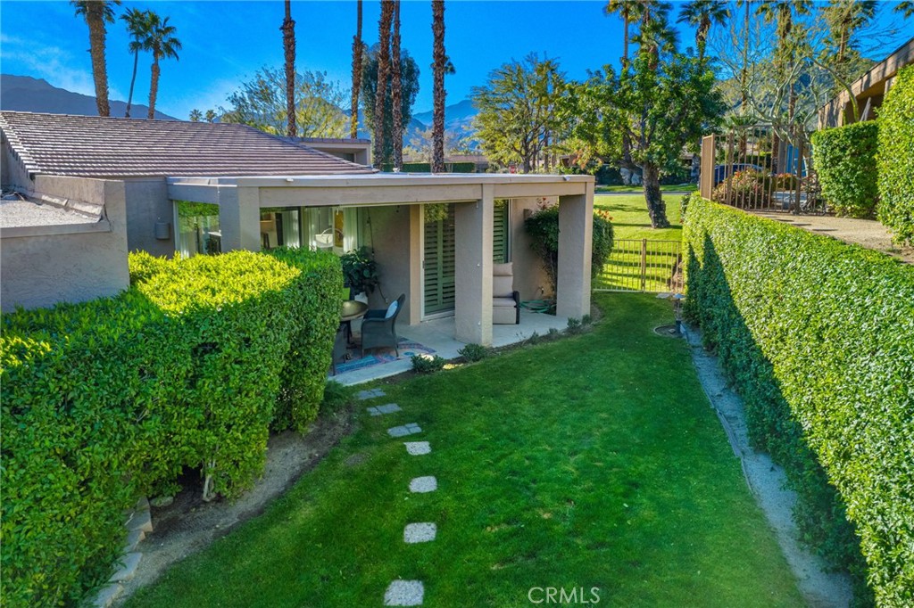 48895 Mariposa Drive