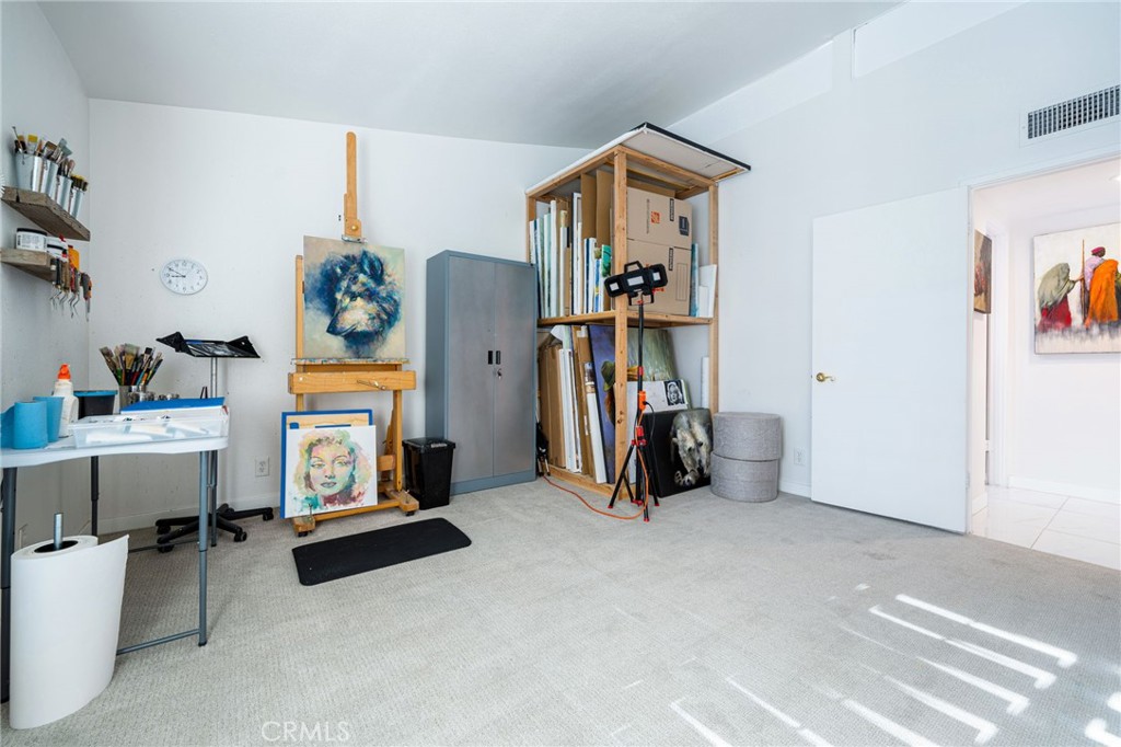 48895 Mariposa Drive