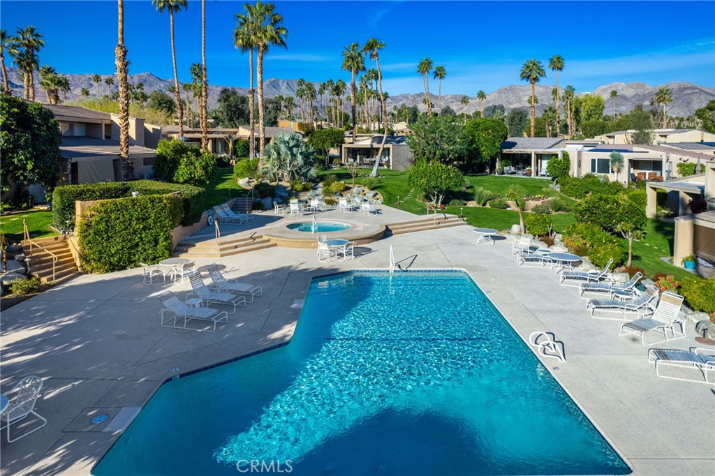 48895 Mariposa Drive