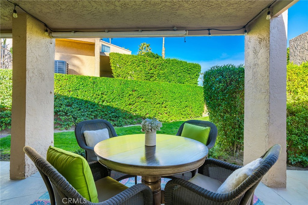 48895 Mariposa Drive