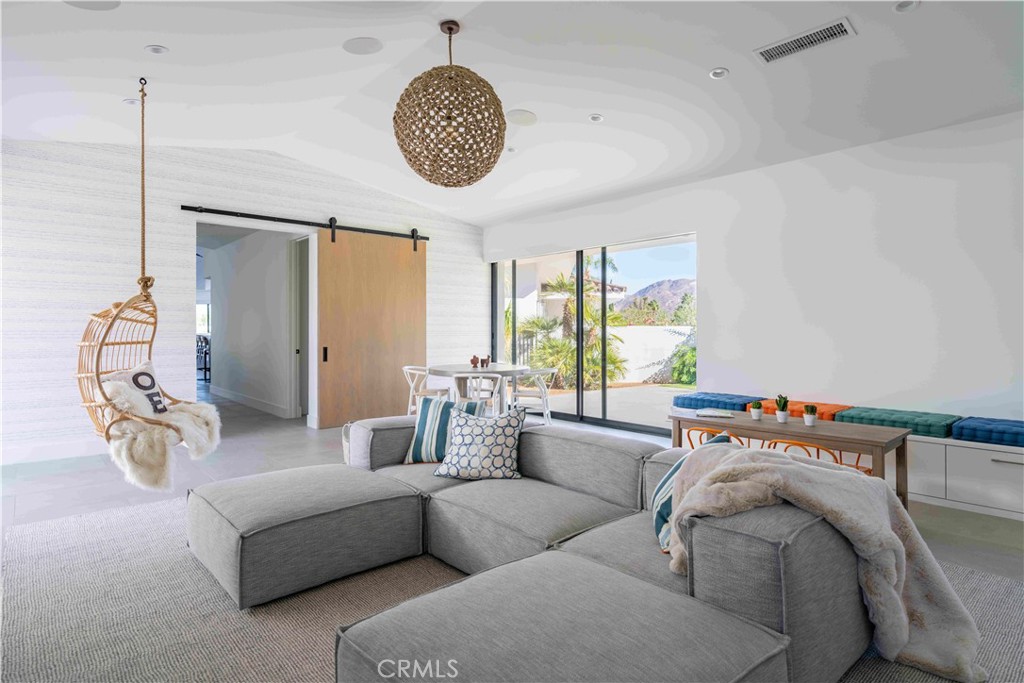 72840 Calle De La Silla