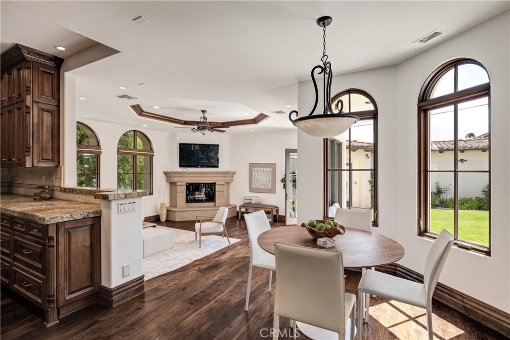 718 N Poinsettia Avenue