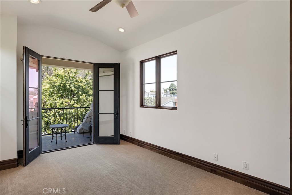 718 N Poinsettia Avenue