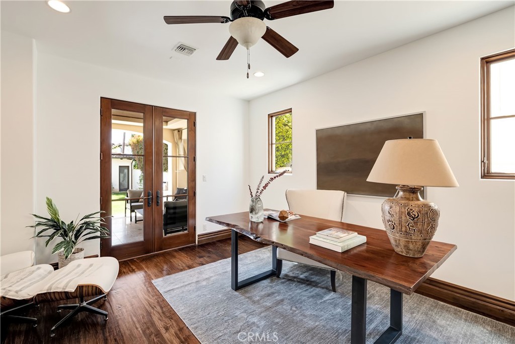 718 N Poinsettia Avenue