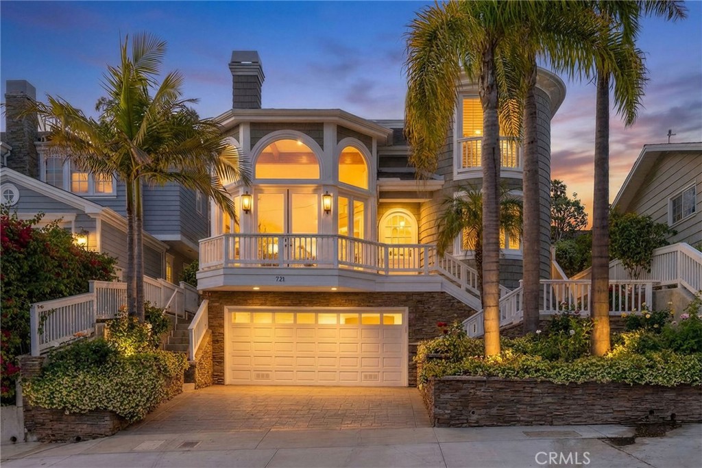 721 Marine Avenue