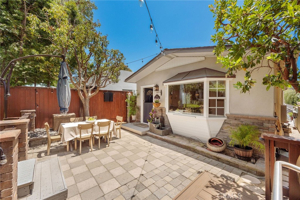 608 Rosecrans Avenue