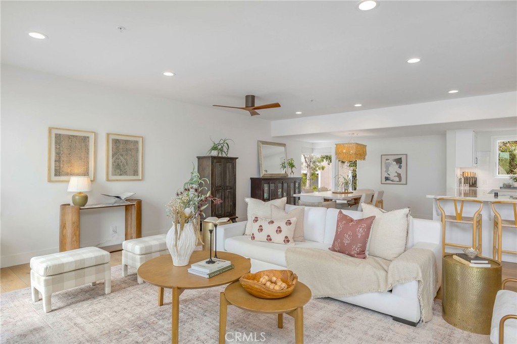 647 2nd Street
