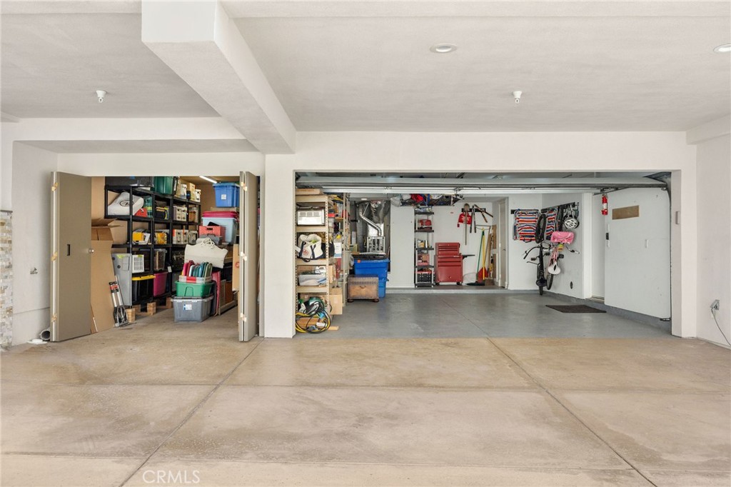 647 2nd Street