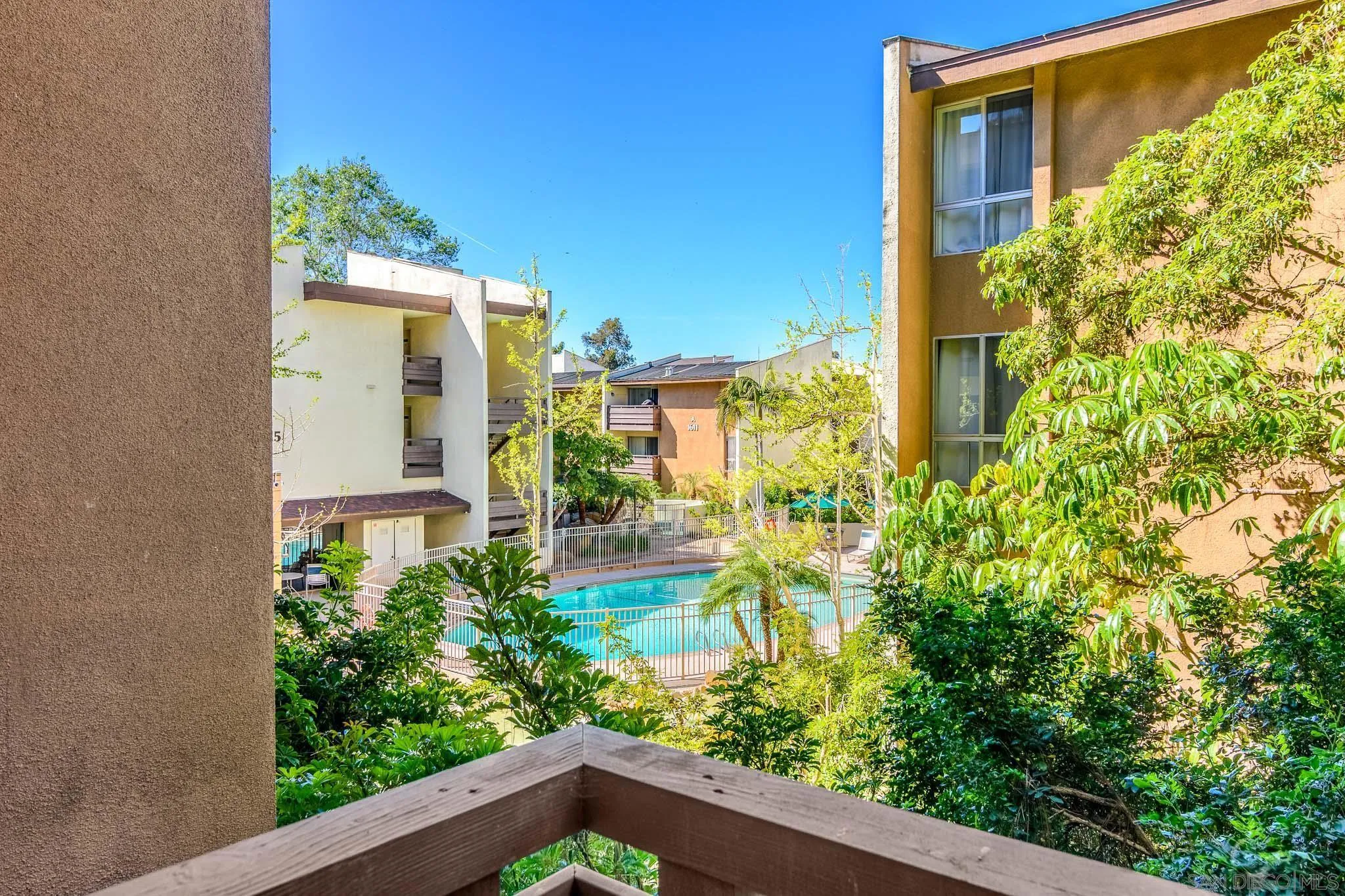 1621 S Hotel Circle Unit E120