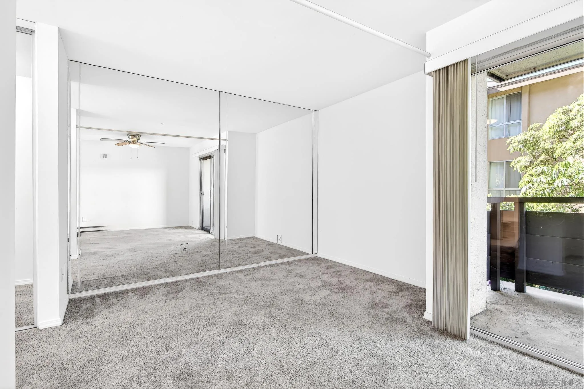 1621 S Hotel Circle Unit E120