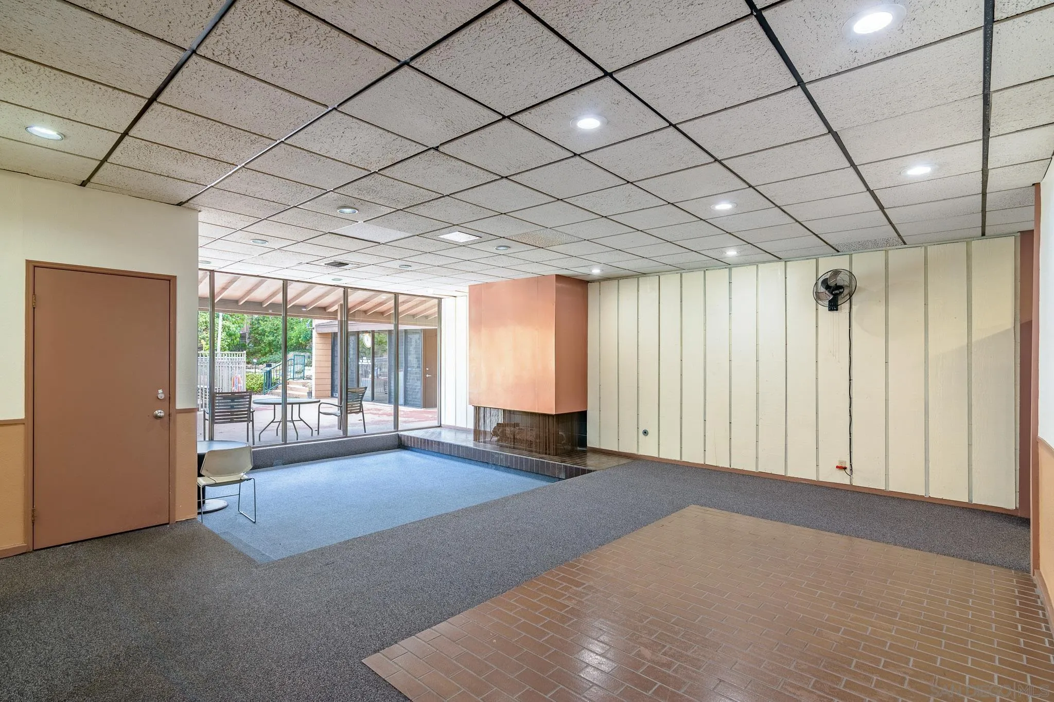 1621 S Hotel Circle Unit E120