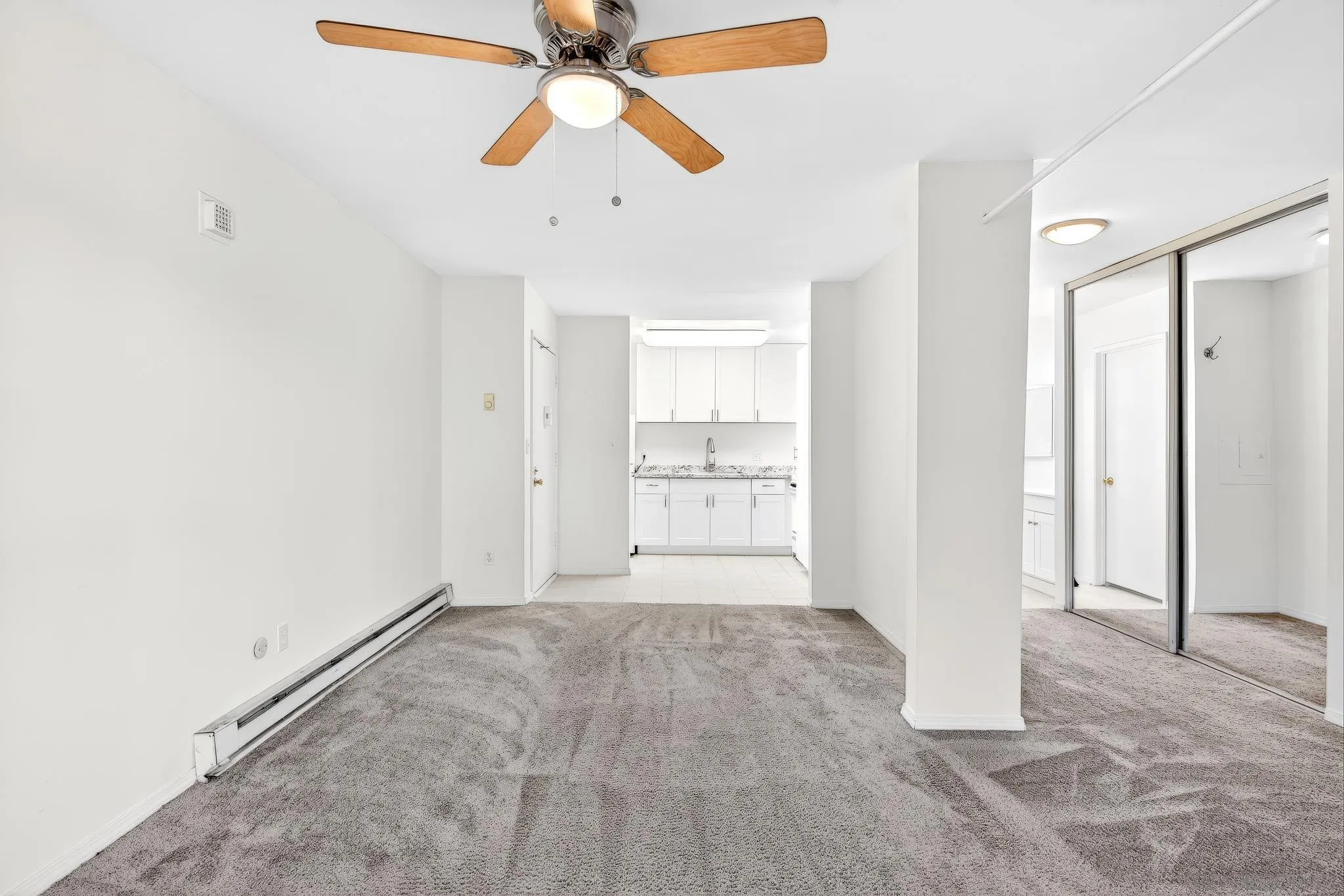 1621 S Hotel Circle Unit E120