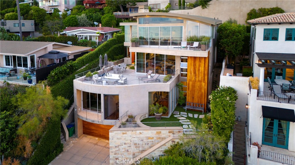 1580 Sunset Ridge Drive