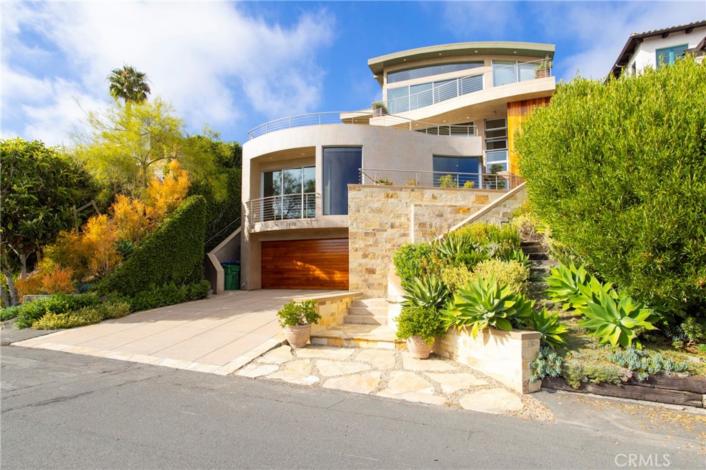 1580 Sunset Ridge Drive