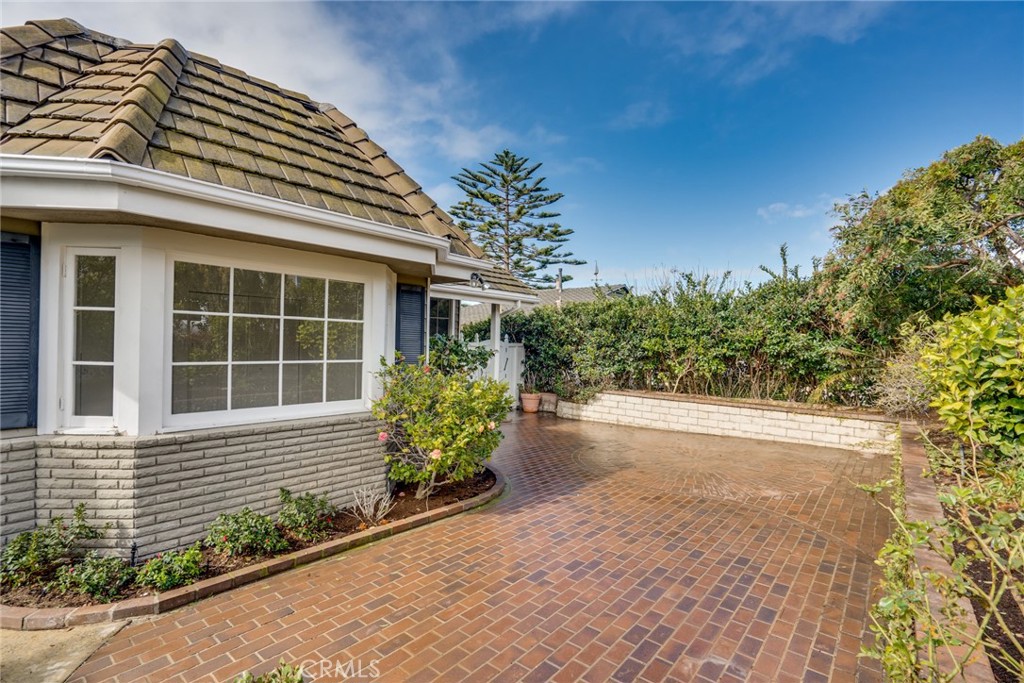 326 Ledroit Street