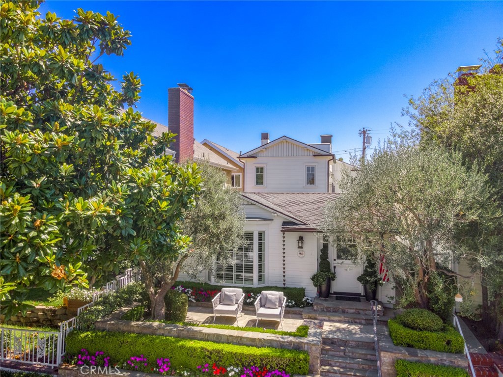 426 Dahlia Avenue