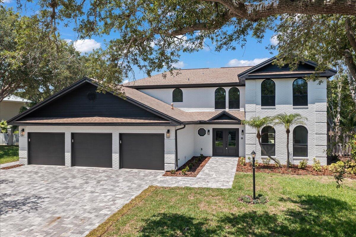 729 Hummingbird Drive