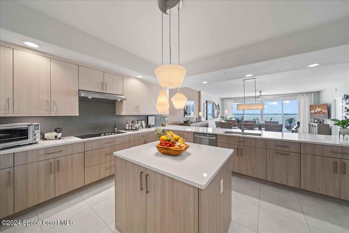 1465 S Harbor City Boulevard, 603