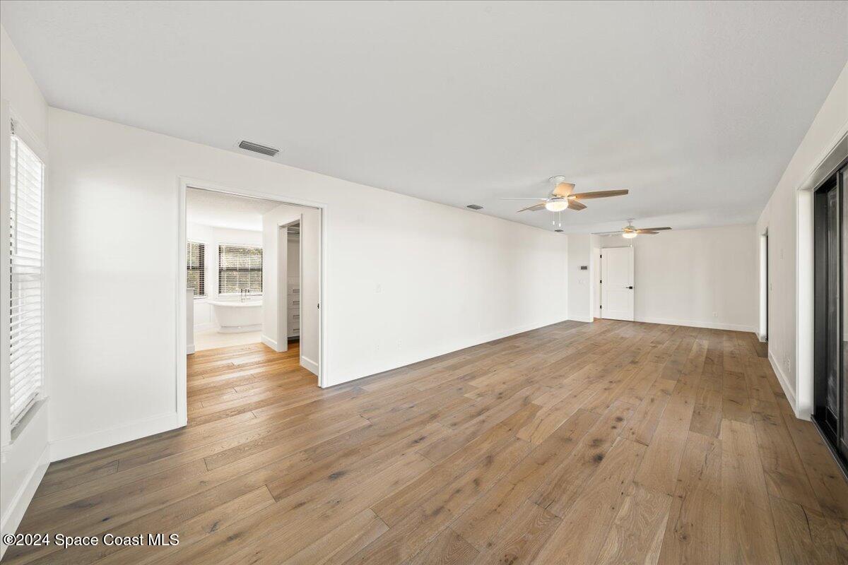 1316 S Riverside Drive