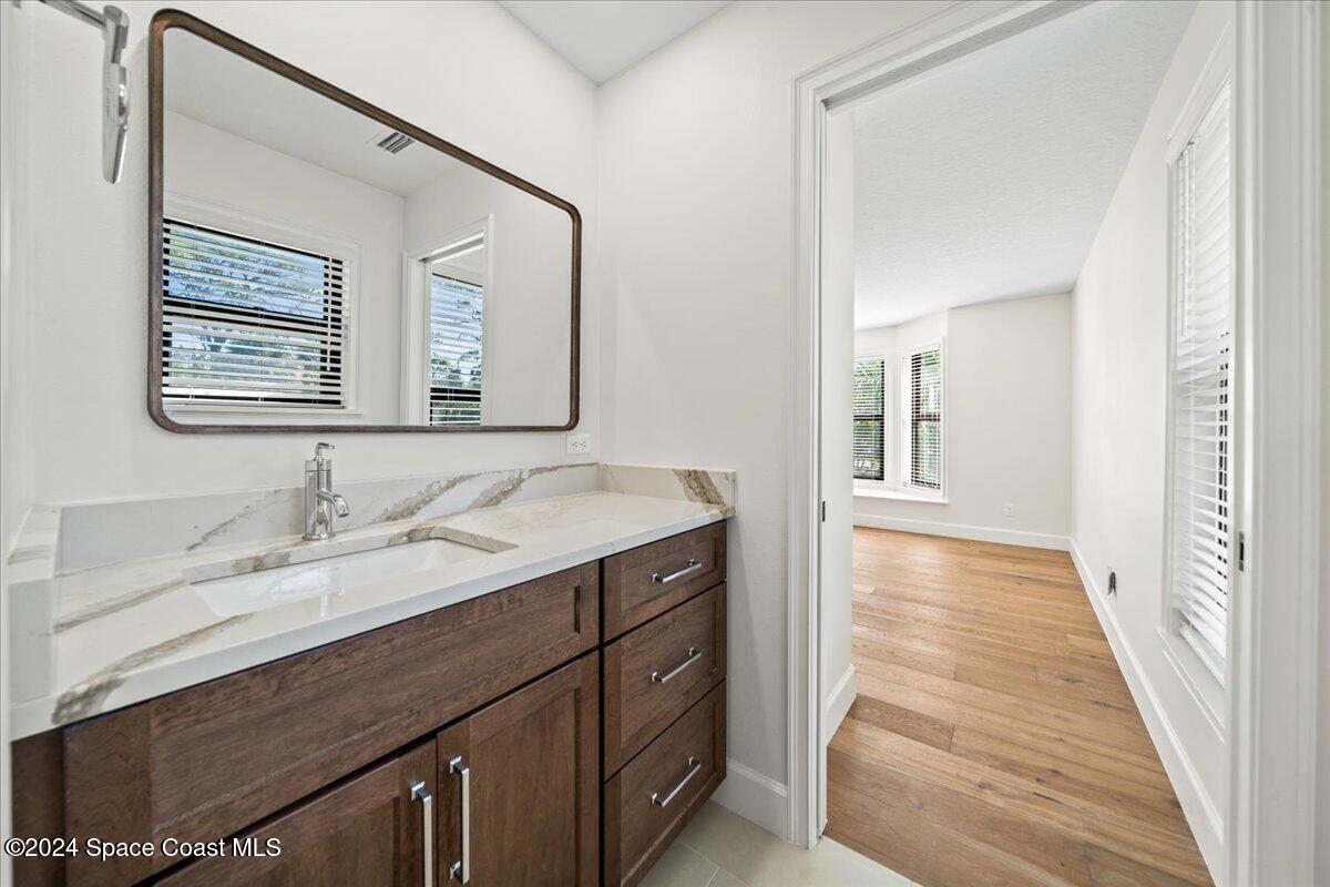 1316 S Riverside Drive