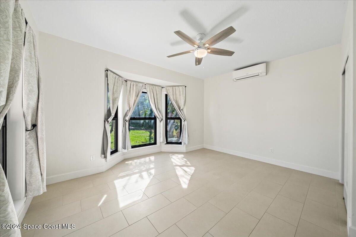 1316 S Riverside Drive