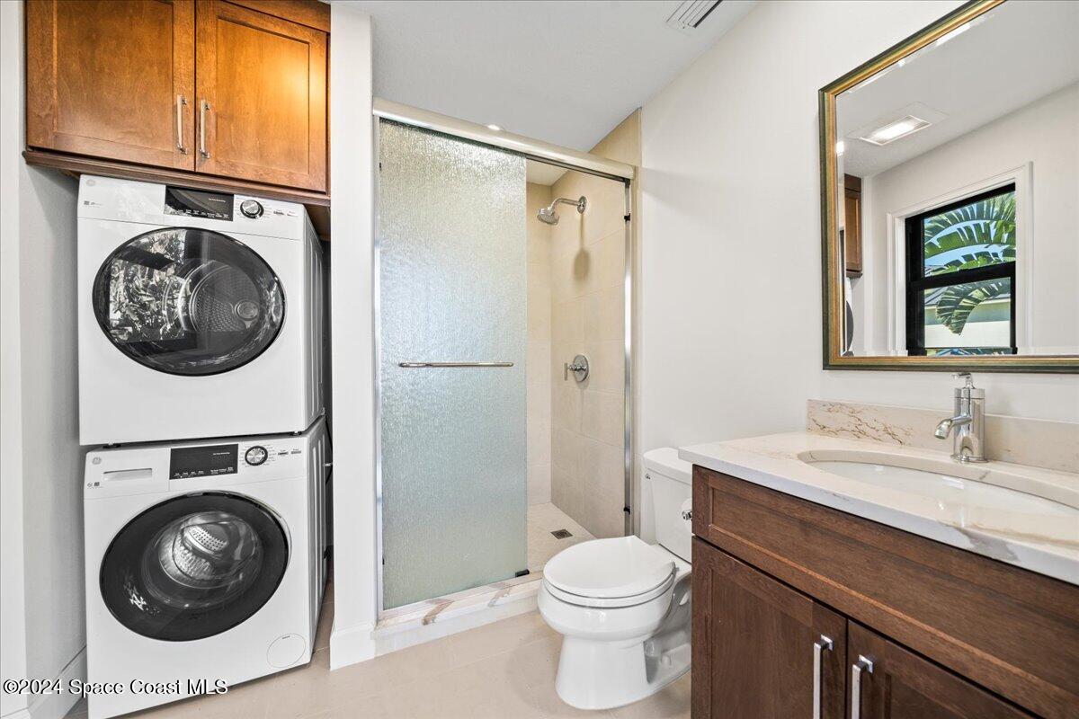 1316 S Riverside Drive