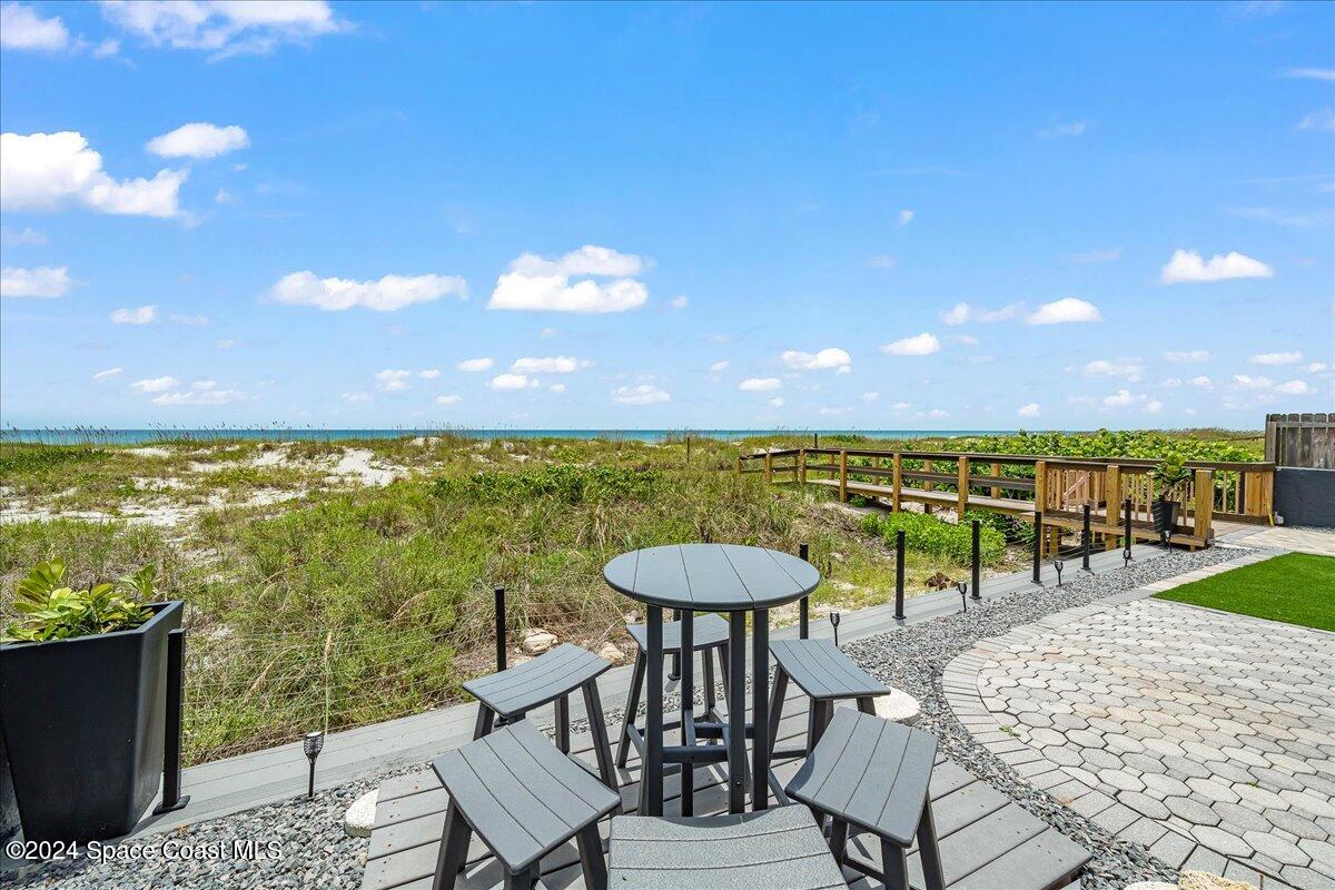 645 S Atlantic Avenue