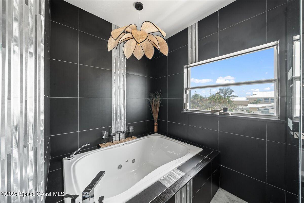 645 S Atlantic Avenue