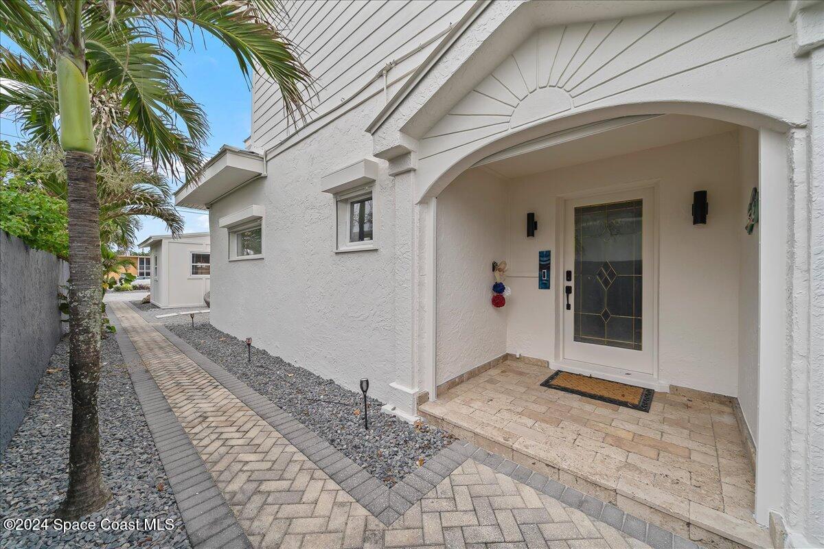 645 S Atlantic Avenue