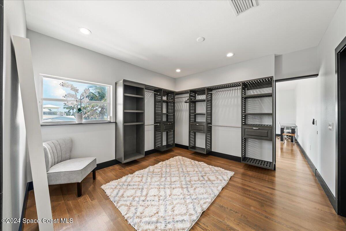 645 S Atlantic Avenue