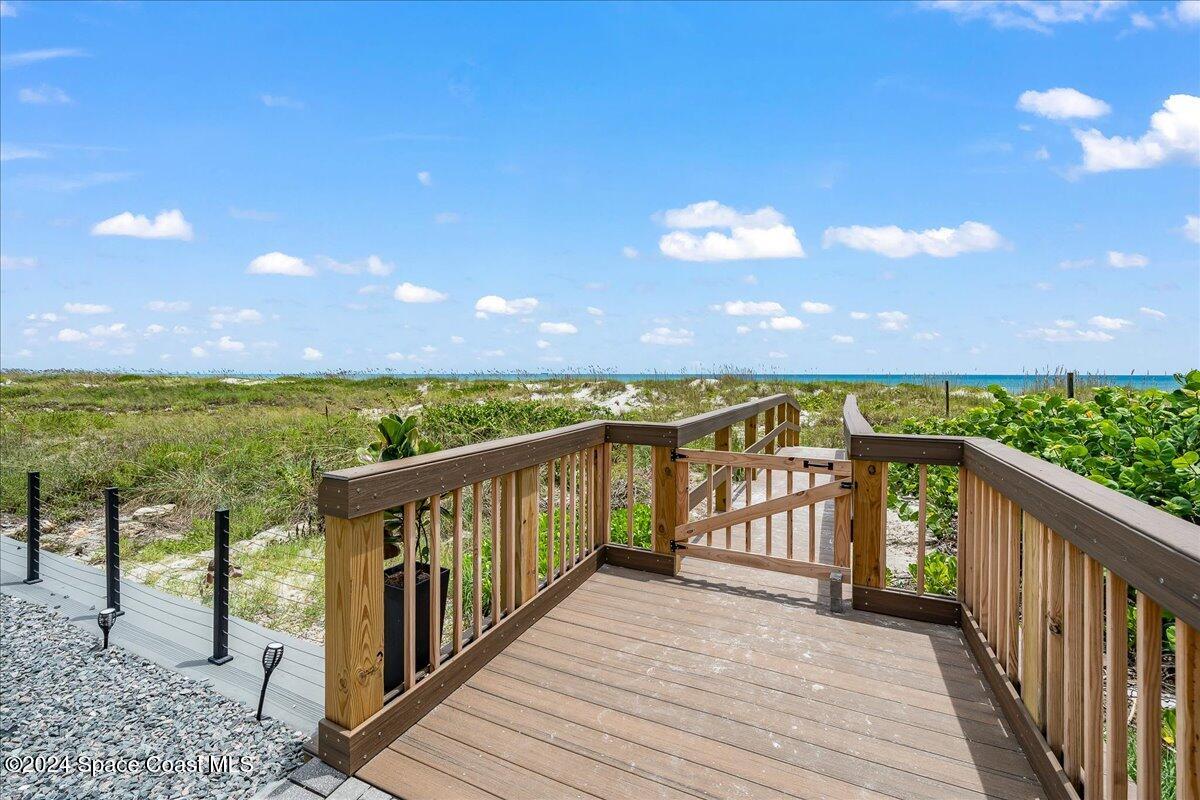 645 S Atlantic Avenue