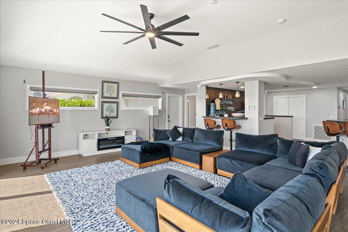 645 S Atlantic Avenue